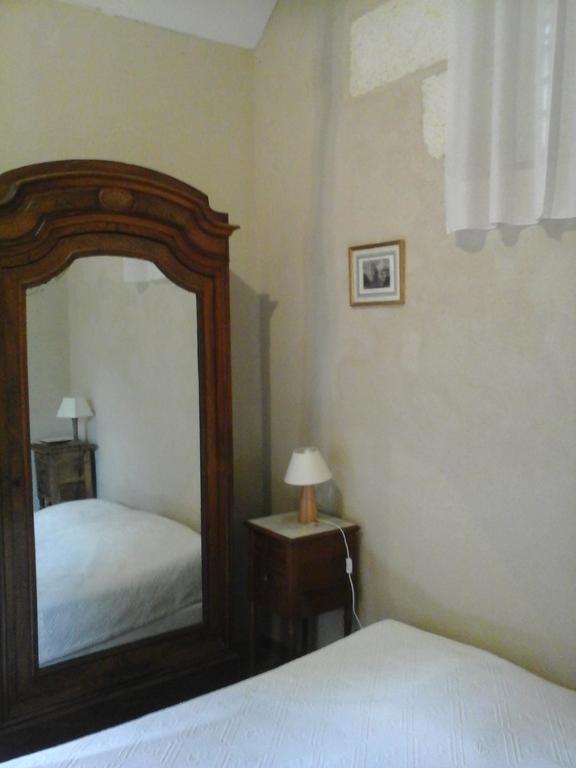 Les Roberderies Hotel Broc Bagian luar foto
