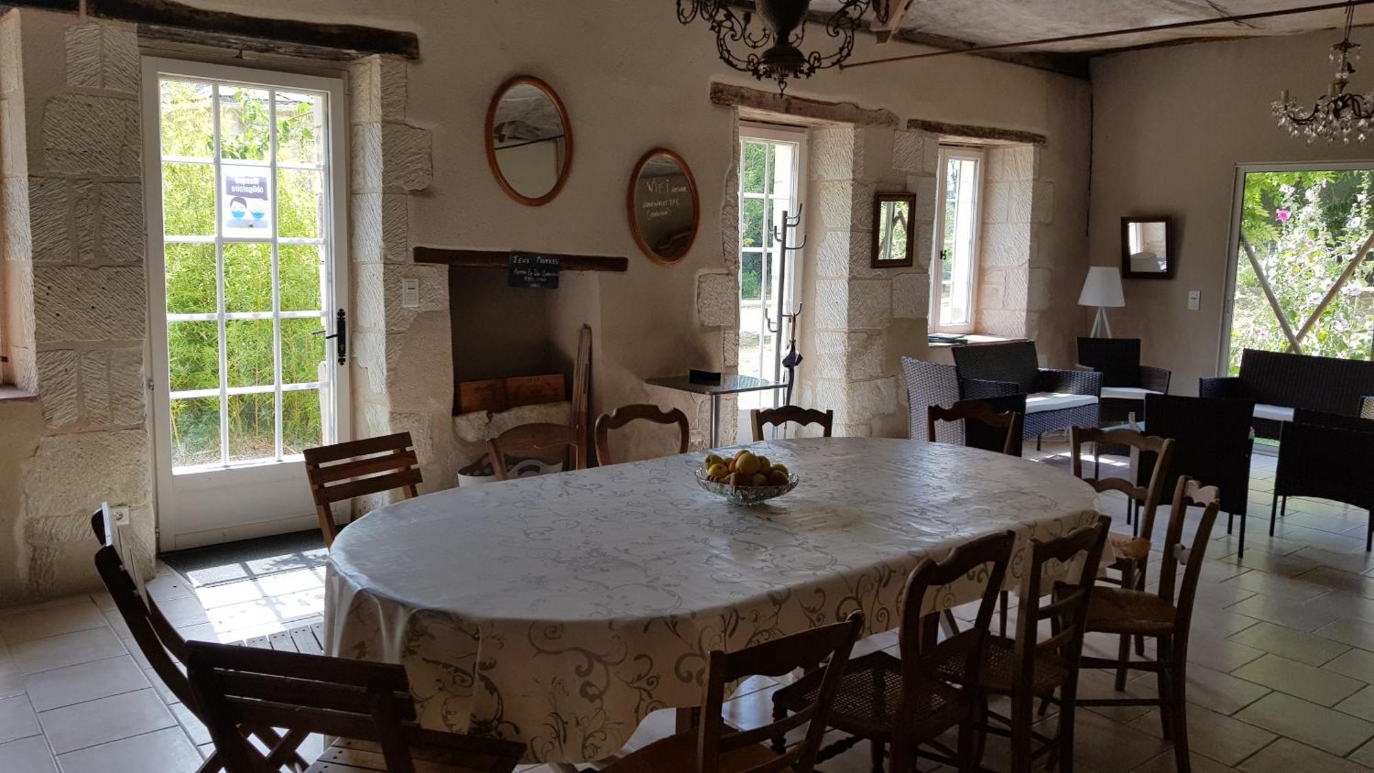 Les Roberderies Hotel Broc Bagian luar foto