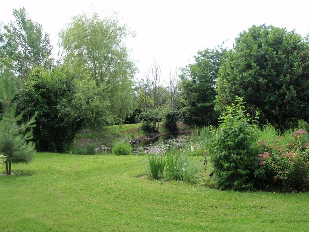 Les Roberderies Hotel Broc Bagian luar foto