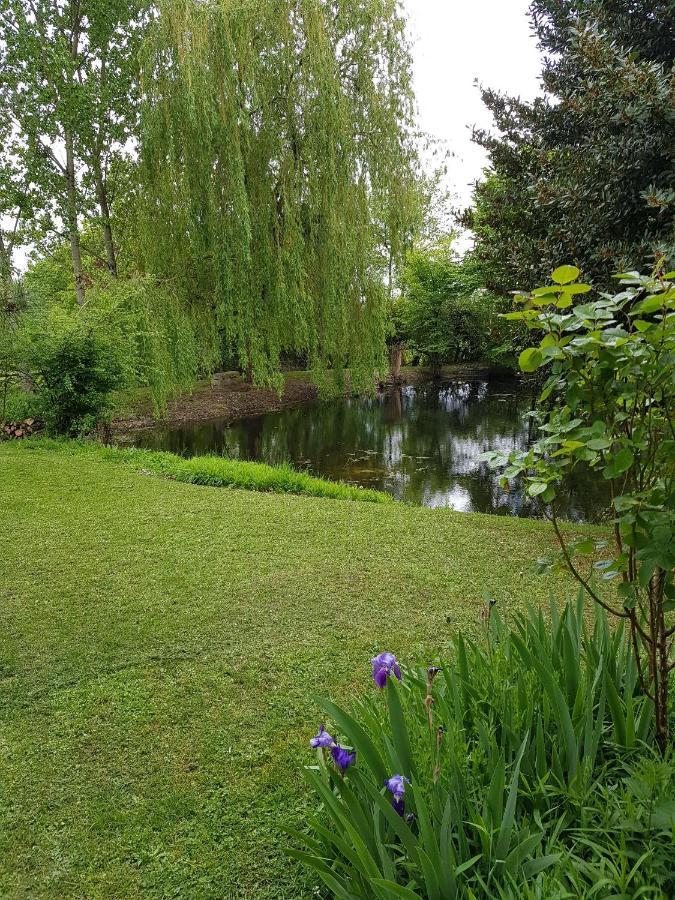 Les Roberderies Hotel Broc Bagian luar foto